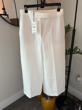 Zara cropped high waist wide leg pants.